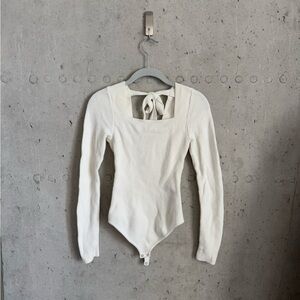 A&F RIB KNIT TIE-BACK BODYSUIT